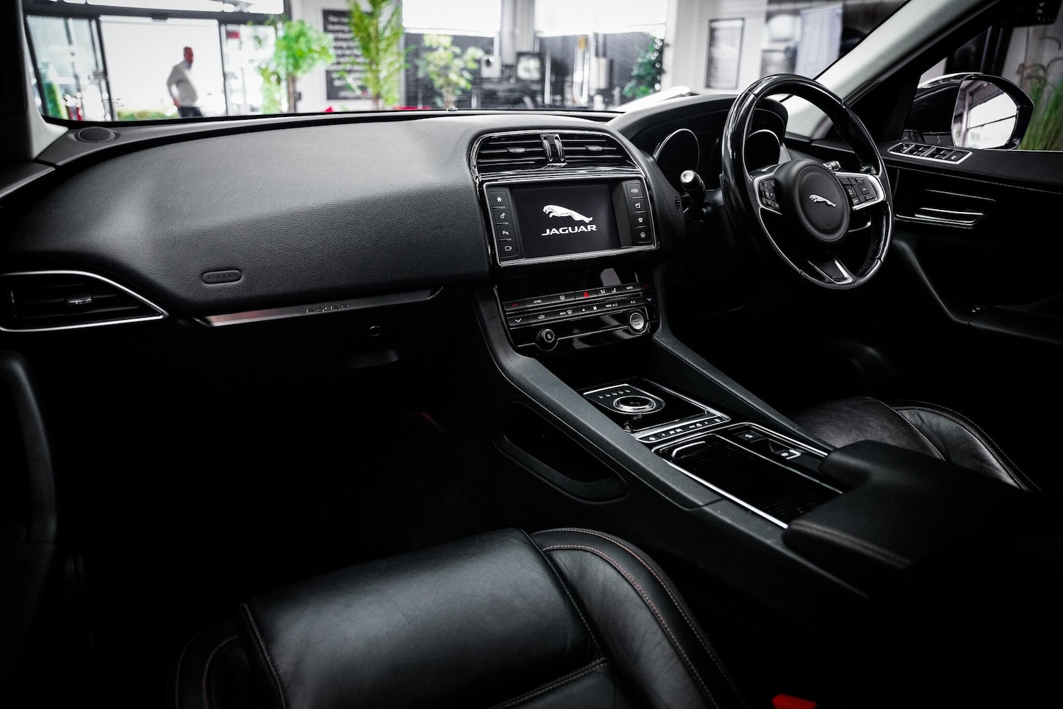 Used Jaguar F-Pace 2018 for sale - 76660545: Photo 22