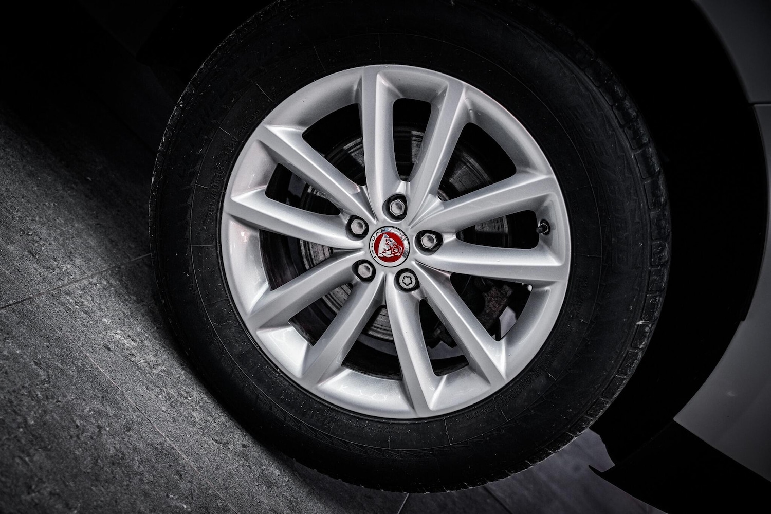 Used Jaguar F-Pace 2018 for sale - 76660545: Photo 28