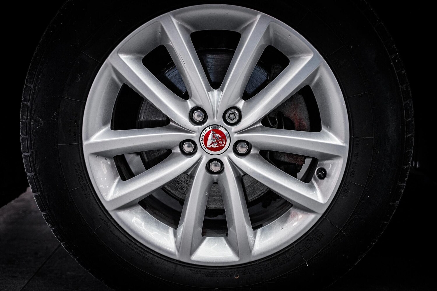 Used Jaguar F-Pace 2018 for sale - 76660545: Photo 29