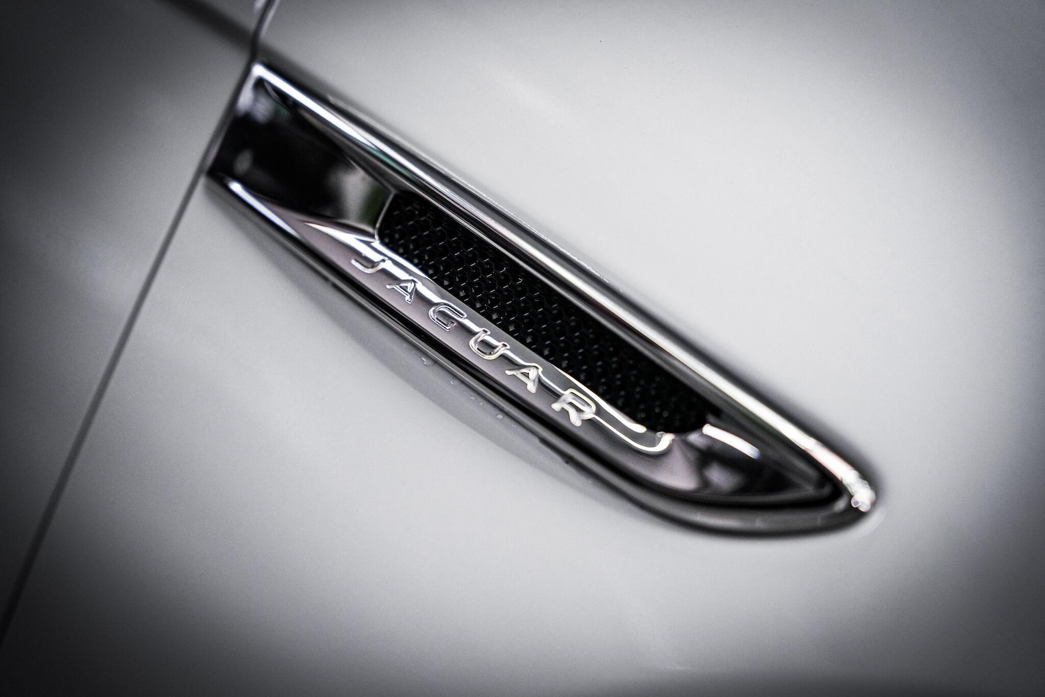 Used Jaguar F-Pace 2018 for sale - 76660545: Photo 34