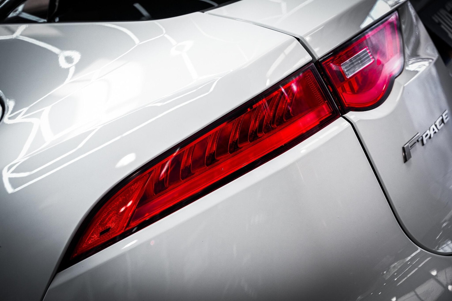 Used Jaguar F-Pace 2018 for sale - 76660545: Photo 37