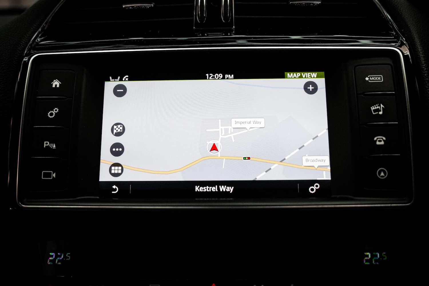 Used Jaguar F-Pace 2018 for sale - 76660545: Photo 41