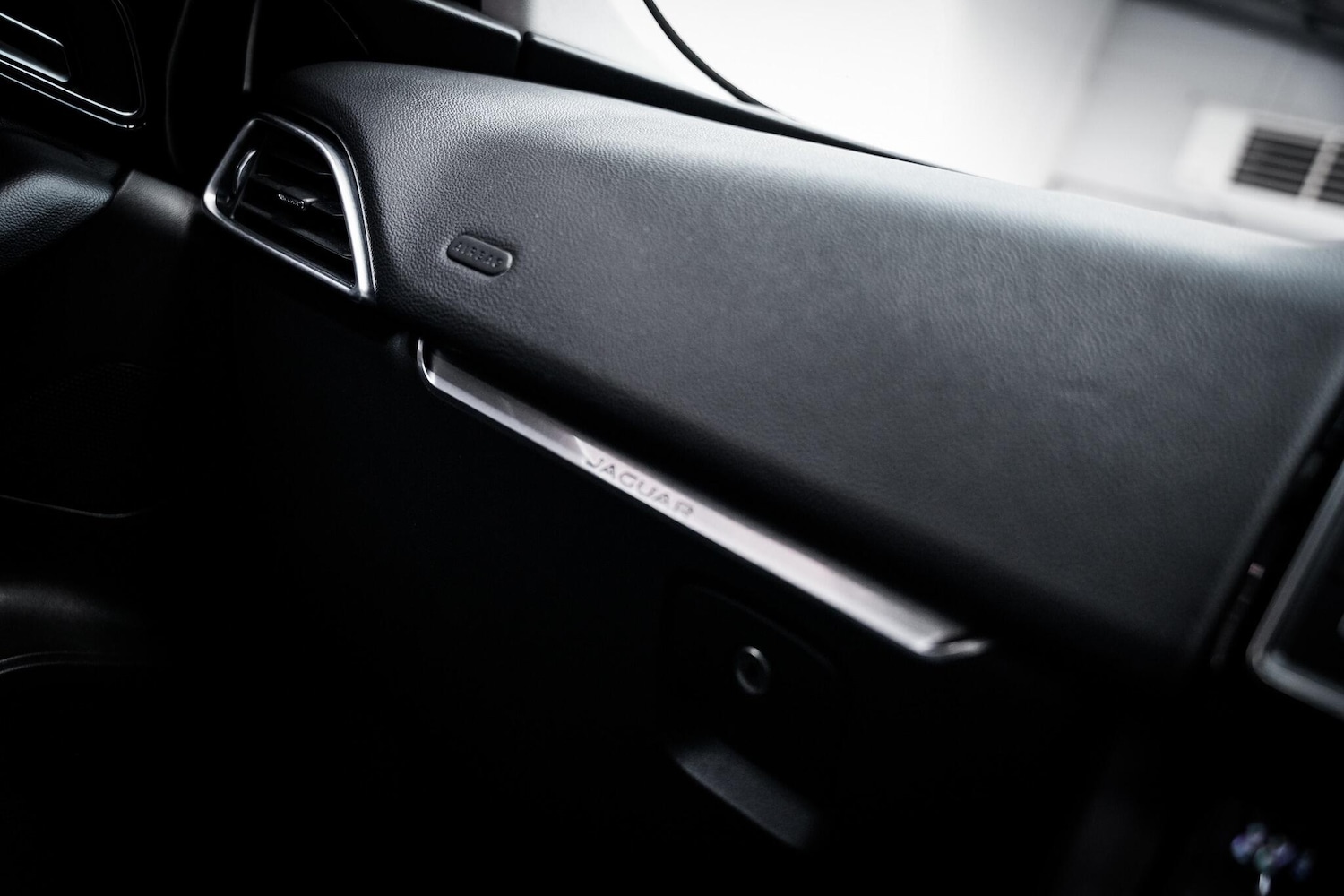 Used Jaguar F-Pace 2018 for sale - 76660545: Photo 46