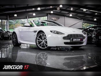 Aston Martin - Vantage