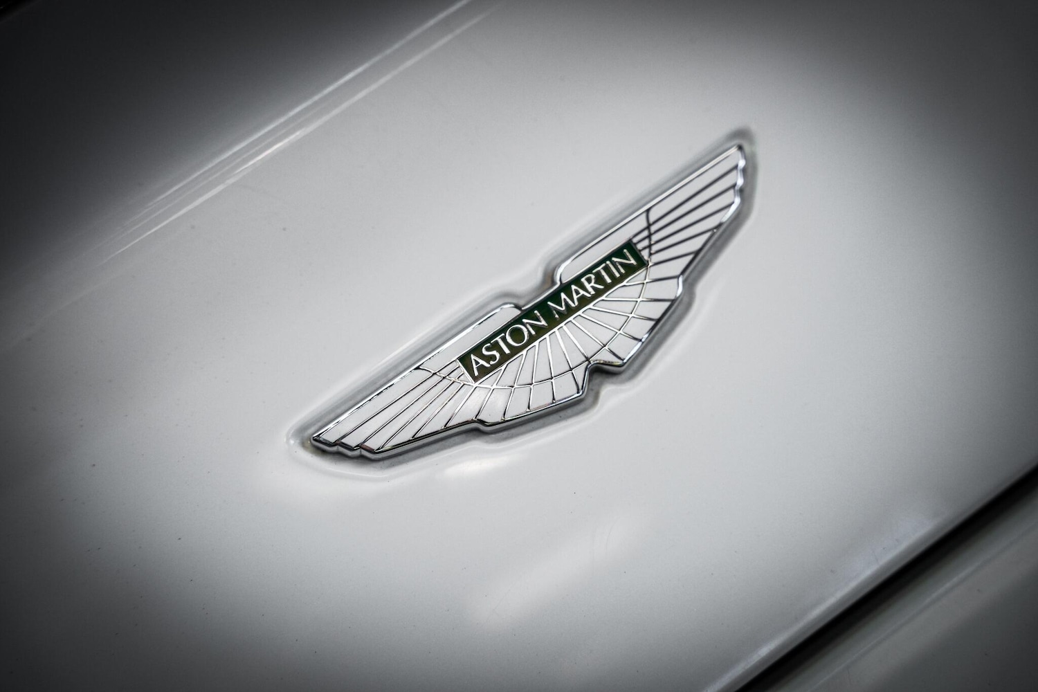 Used Aston Martin Vantage 2011 for sale - 76660419: Photo 35