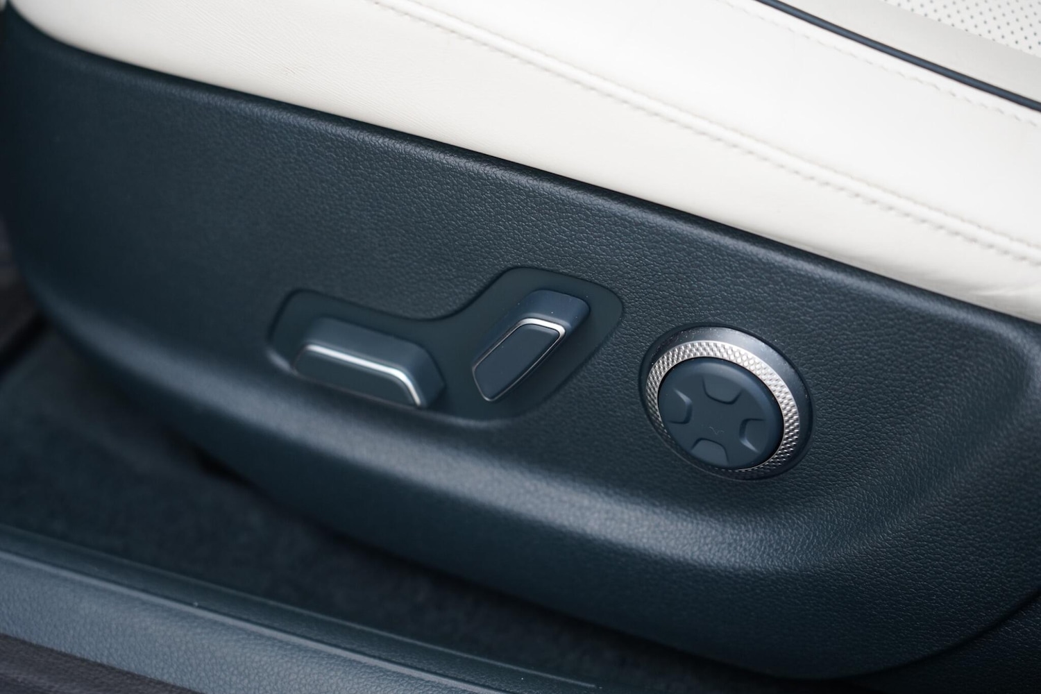 Used Genesis G80 2023 for sale - 76660384: Photo 31