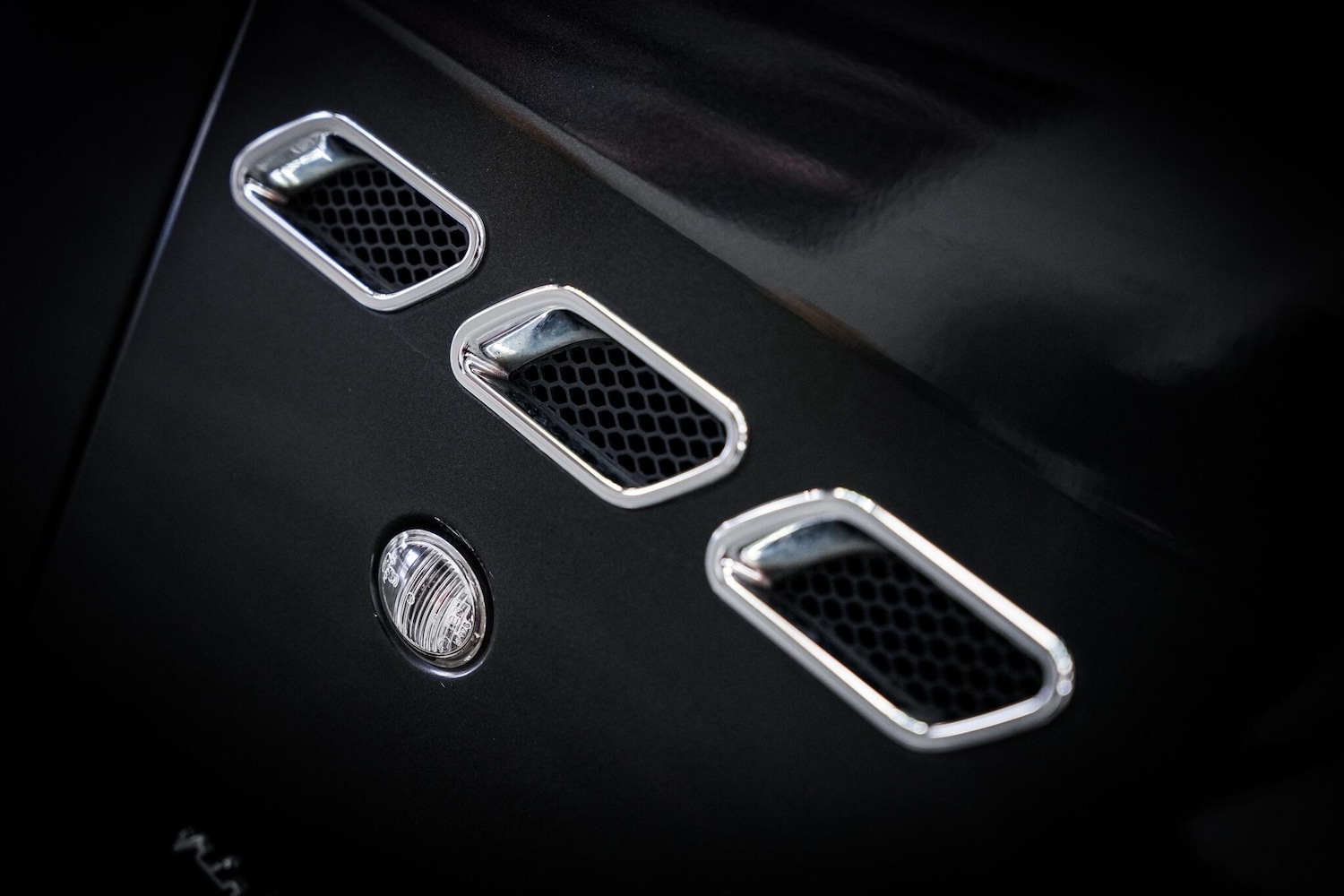 Used Maserati Granturismo 2011 for sale - 76660469: Photo 33