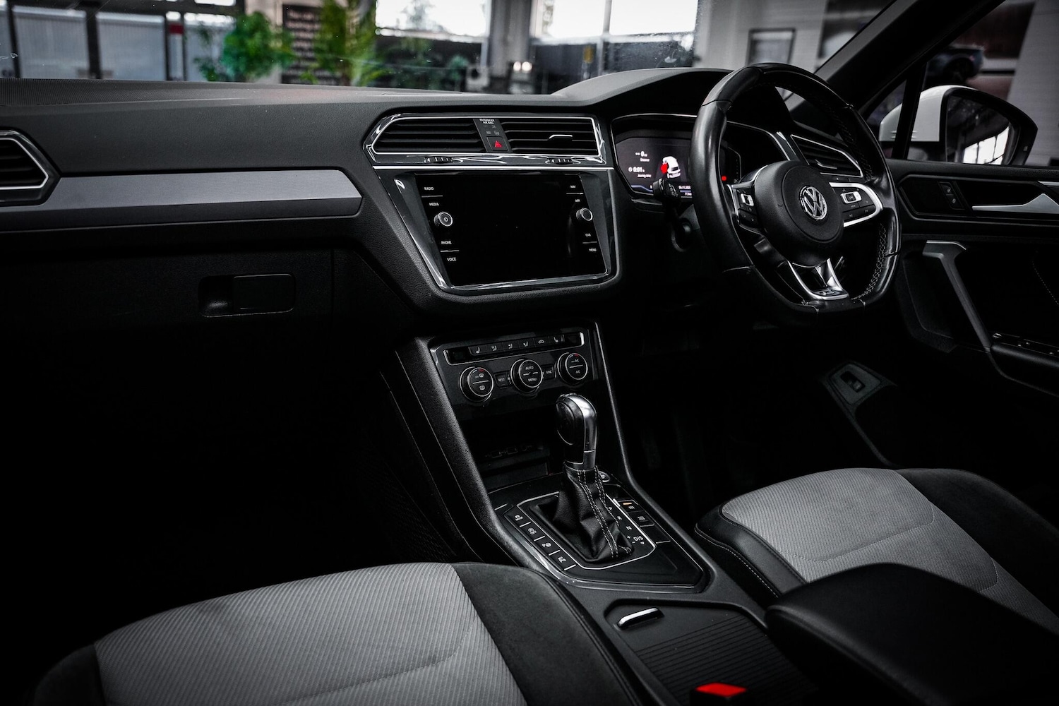 Used Volkswagen Tiguan 2019 for sale - 76660484: Photo 23