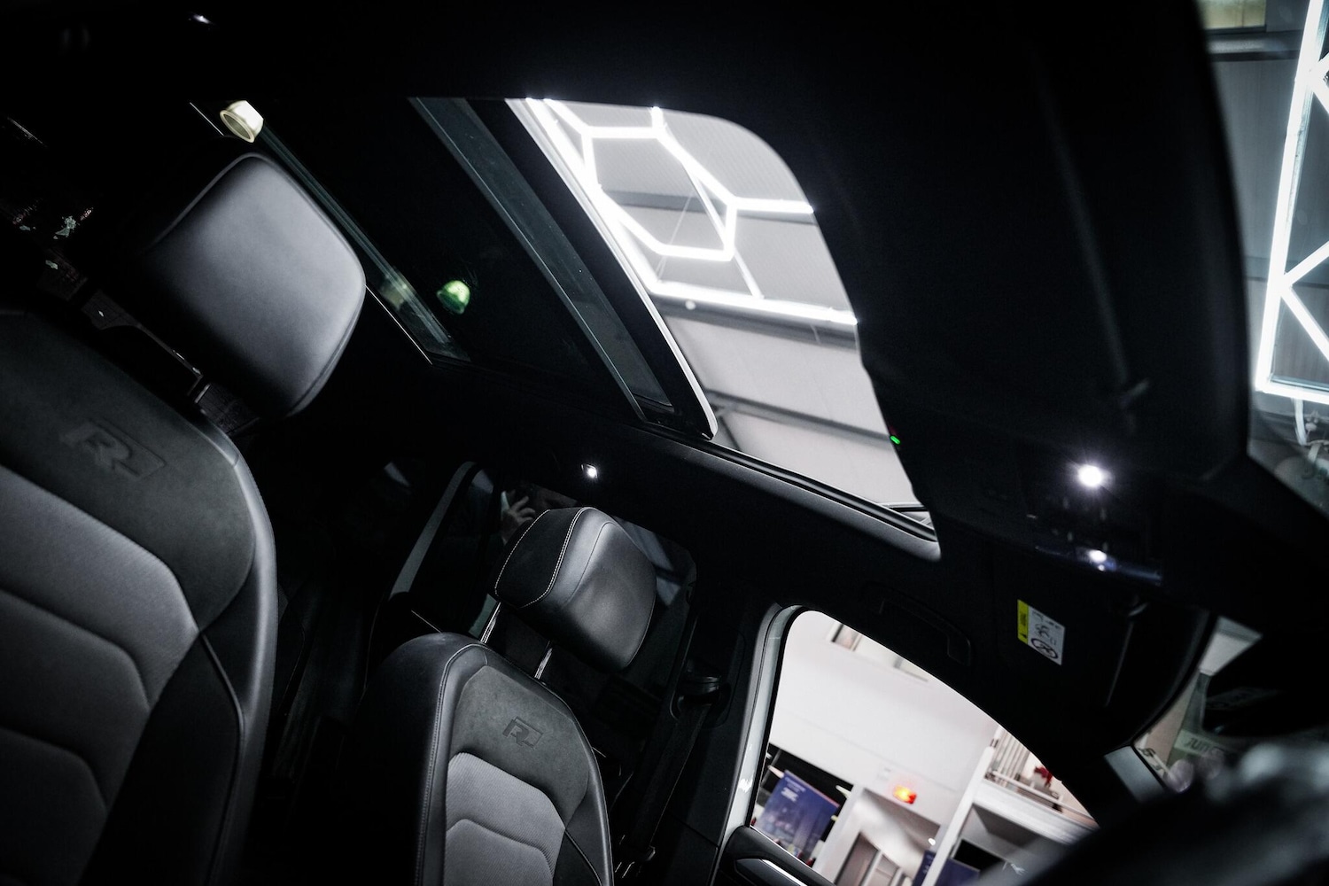 Used Volkswagen Tiguan 2019 for sale - 76660484: Photo 4