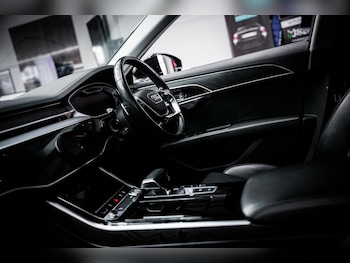 Used Audi A8 2018 for sale - 78834242: Photo