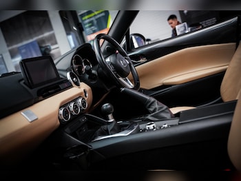 Used Mazda MX-5 2018 for sale - 77587084: Photo