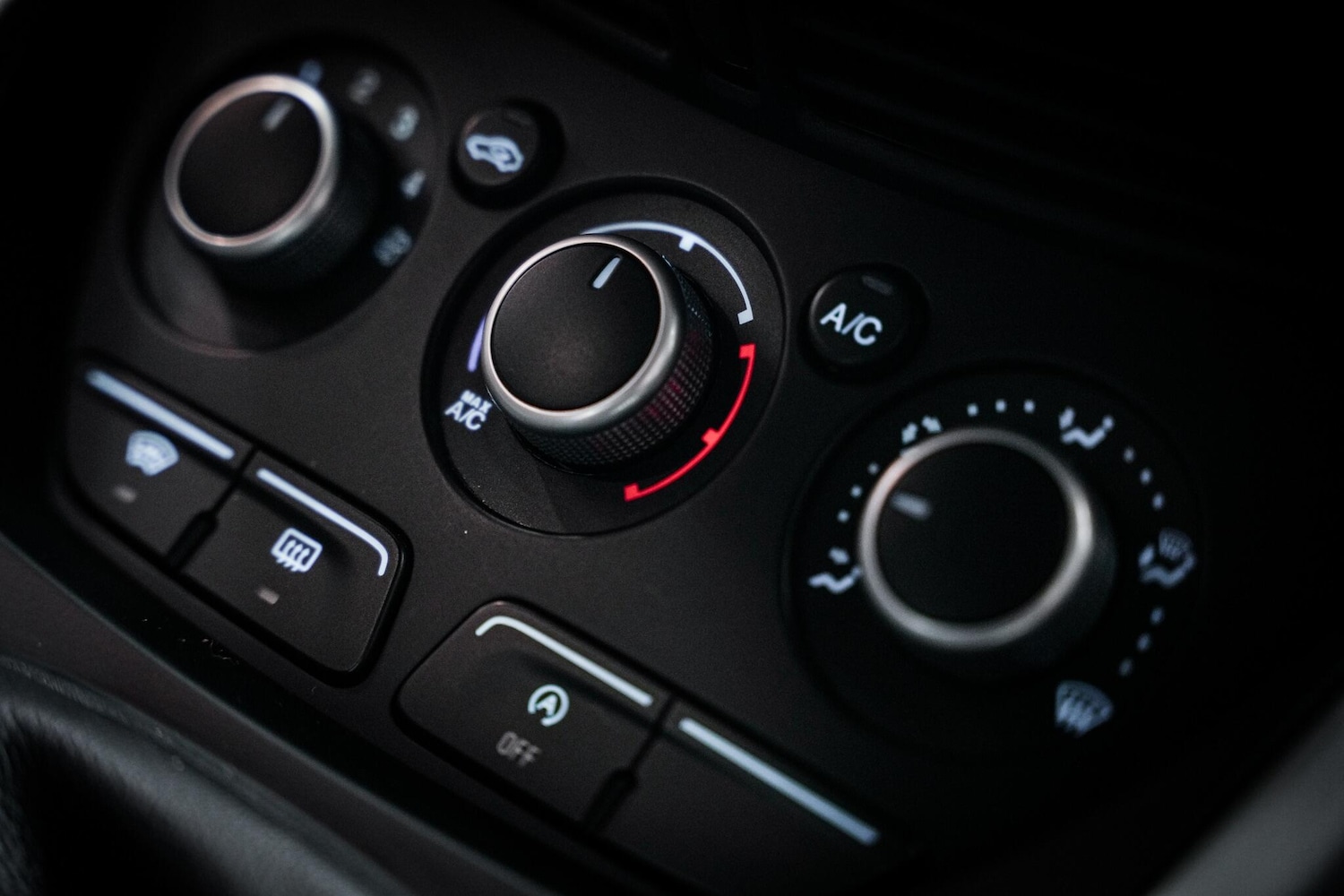 Used Ford Kuga 2015 for sale - 76660508: Photo 40