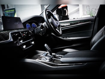 Used BMW 5 Series 2017 for sale - 78923332: Photo