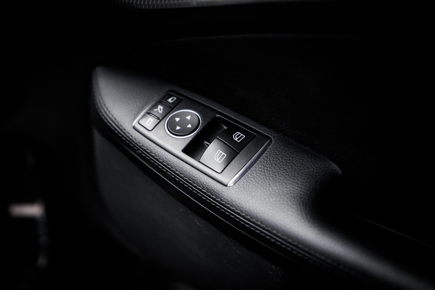 Used Mercedes-Benz SLC 2016 for sale - 76660456: Photo 46