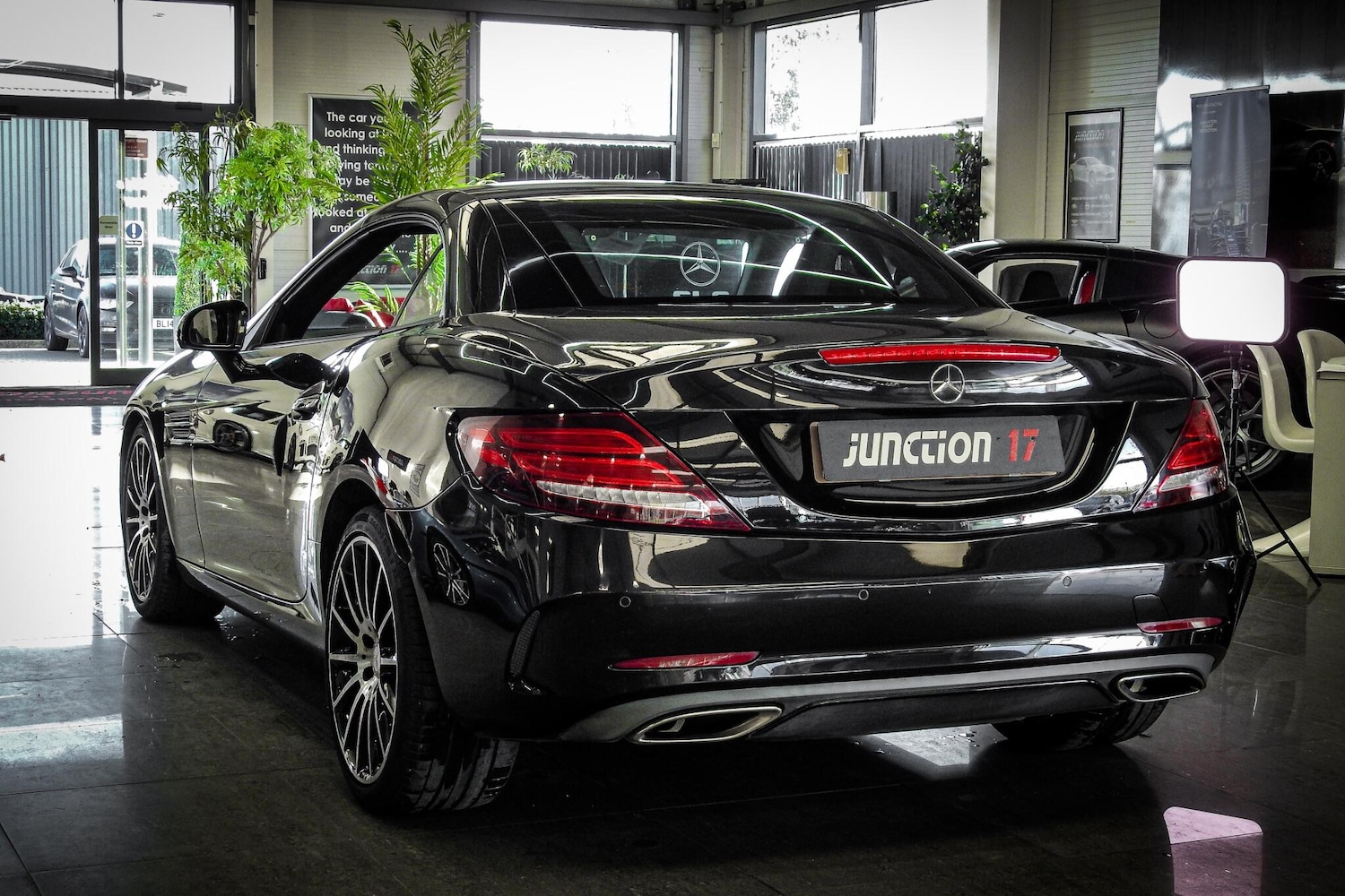 Used Mercedes-Benz SLC 2016 for sale - 76660456: Photo 8