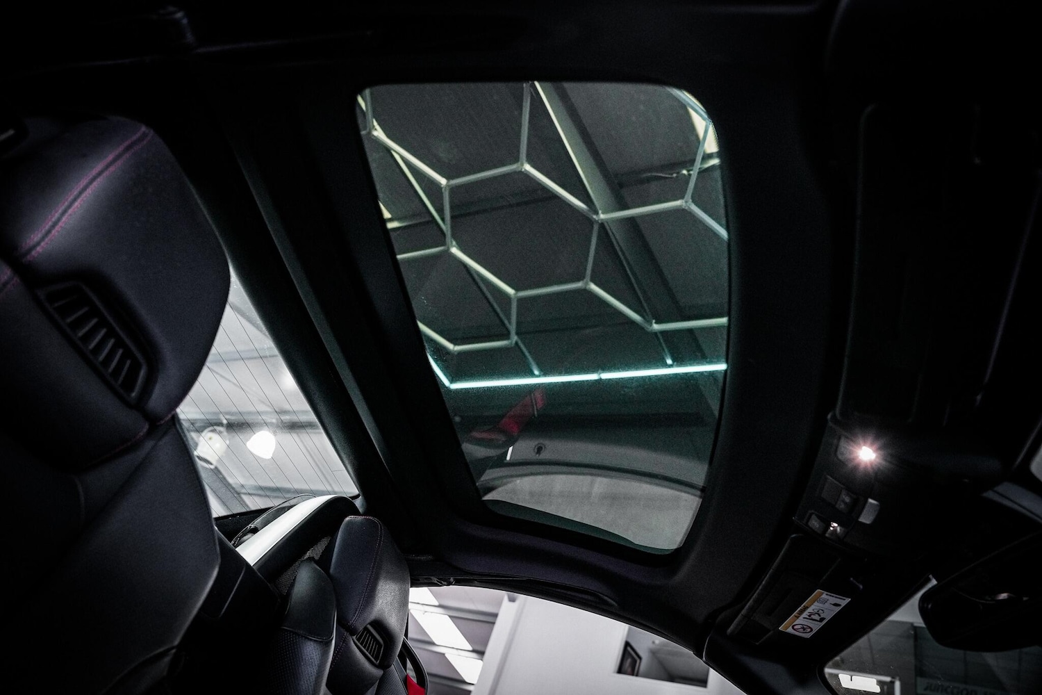 Used Mercedes-Benz SLC 2016 for sale - 76660447: Photo 4