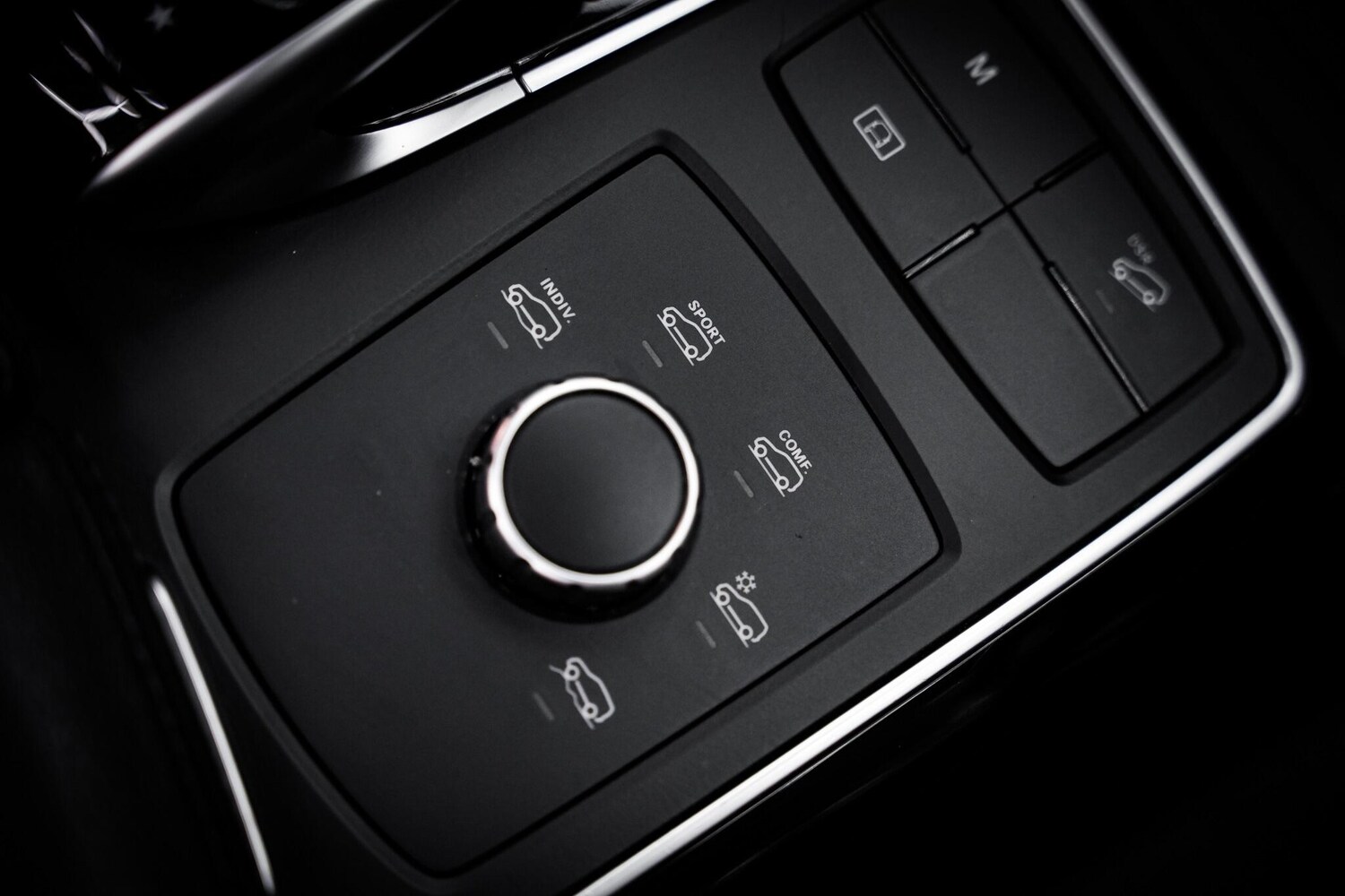 Used Mercedes-Benz GLE 2016 for sale - 76765645: Photo 43