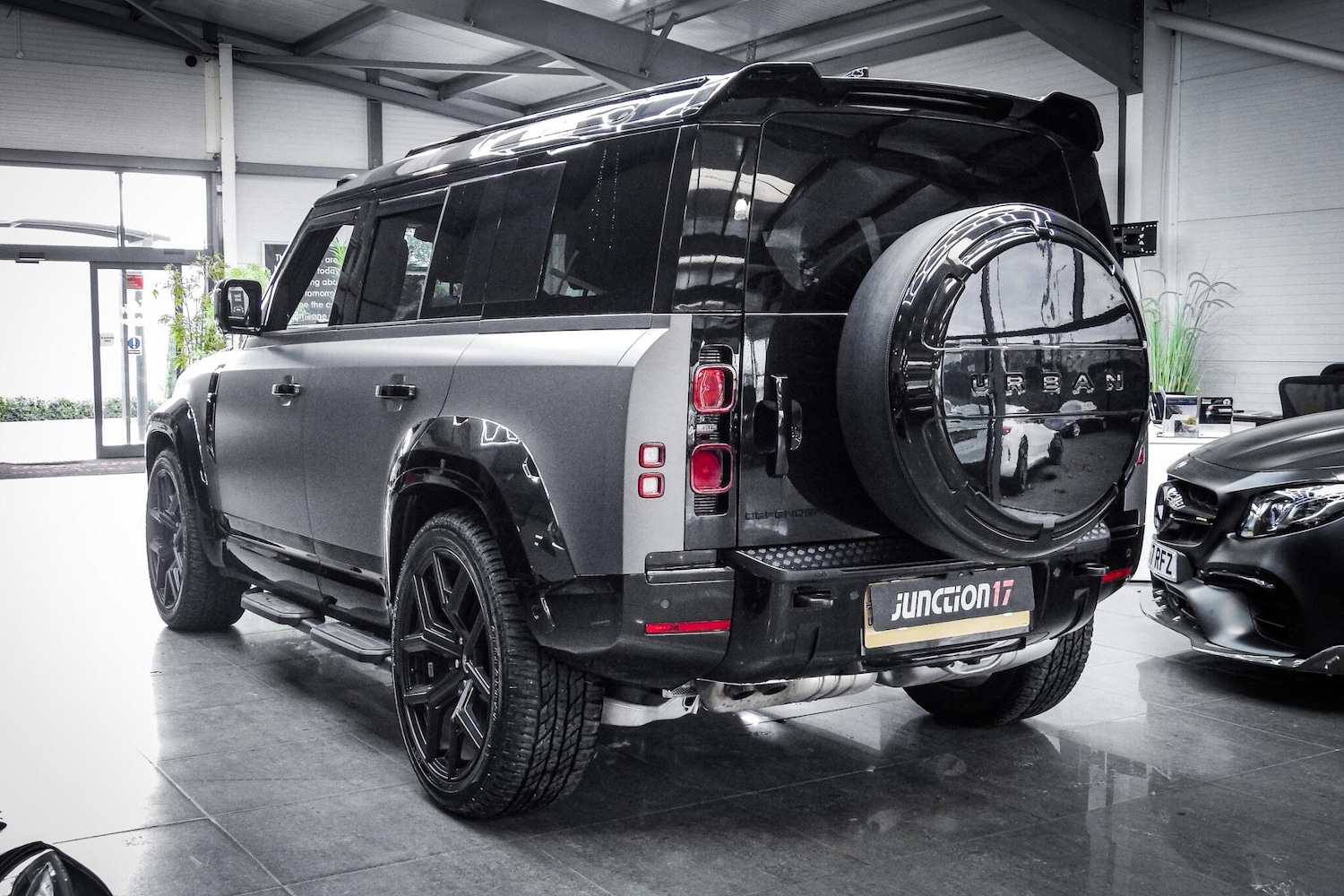 Used Land Rover Defender 2024 for sale - 76660550: Photo 10