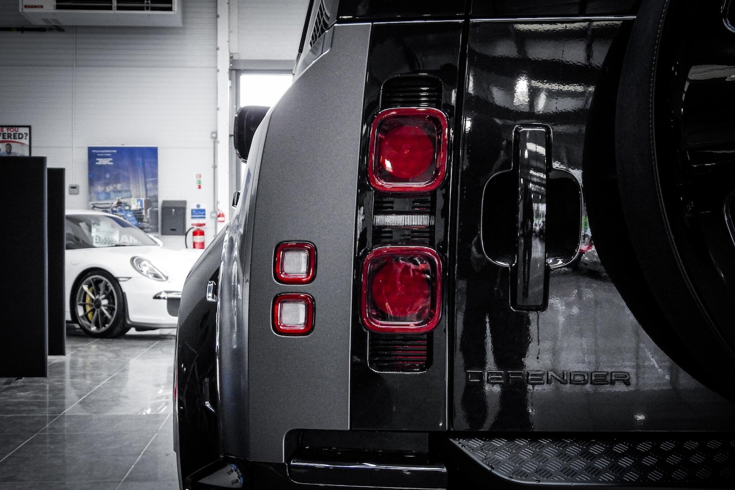 Used Land Rover Defender 2024 for sale - 76660550: Photo 13