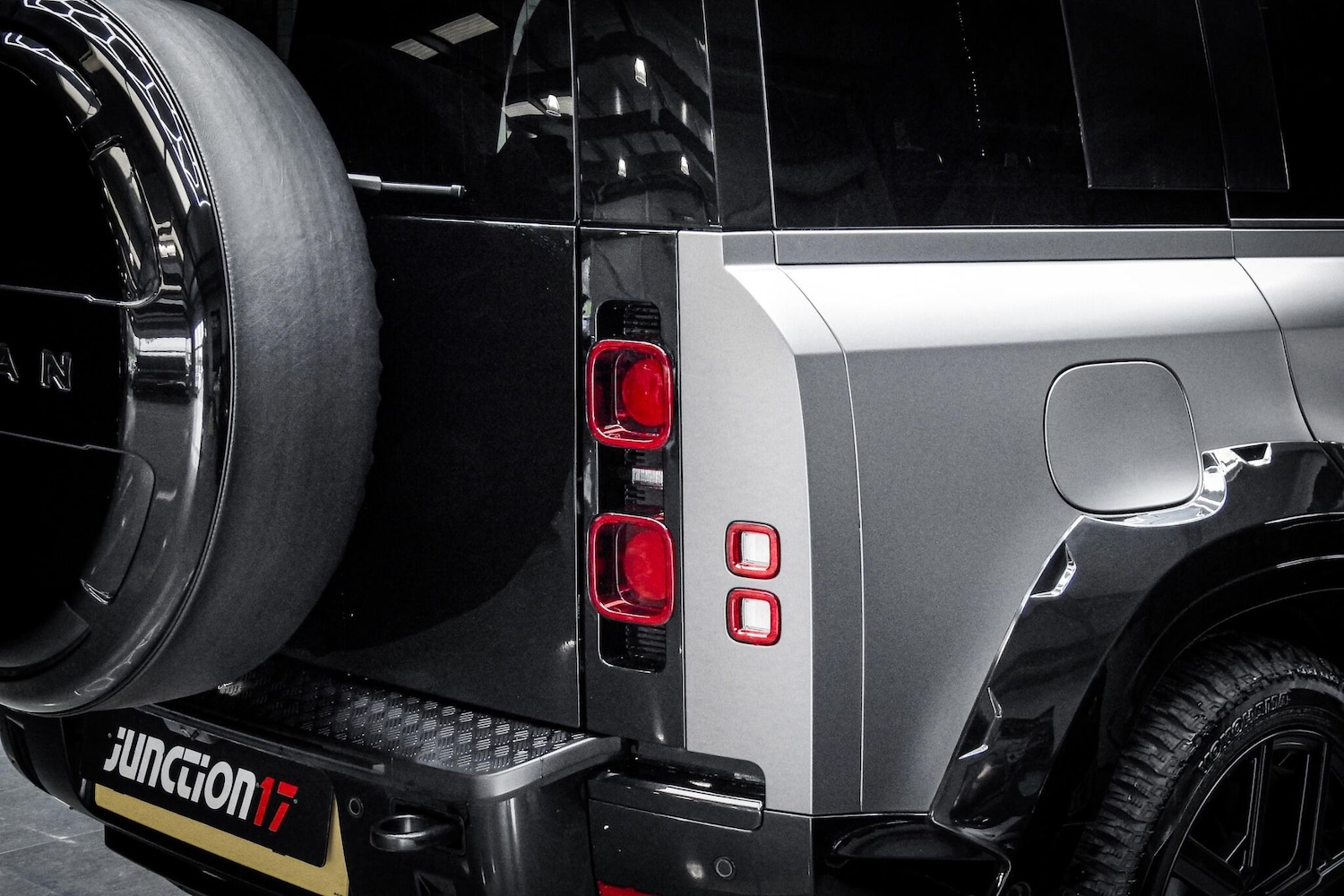 Used Land Rover Defender 2024 for sale - 76660550: Photo 16