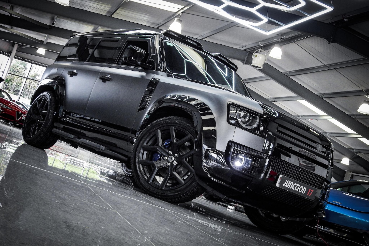 Used Land Rover Defender 2024 for sale - 76660550: Photo 3