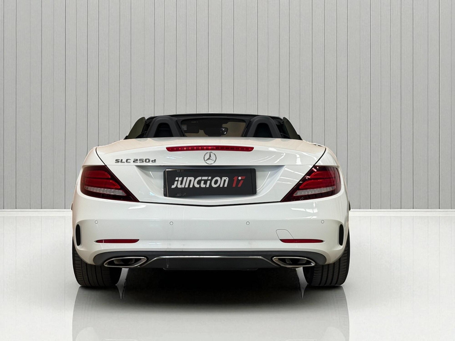 Used Mercedes-Benz SLC 2017 for sale - 76660478: Photo 10