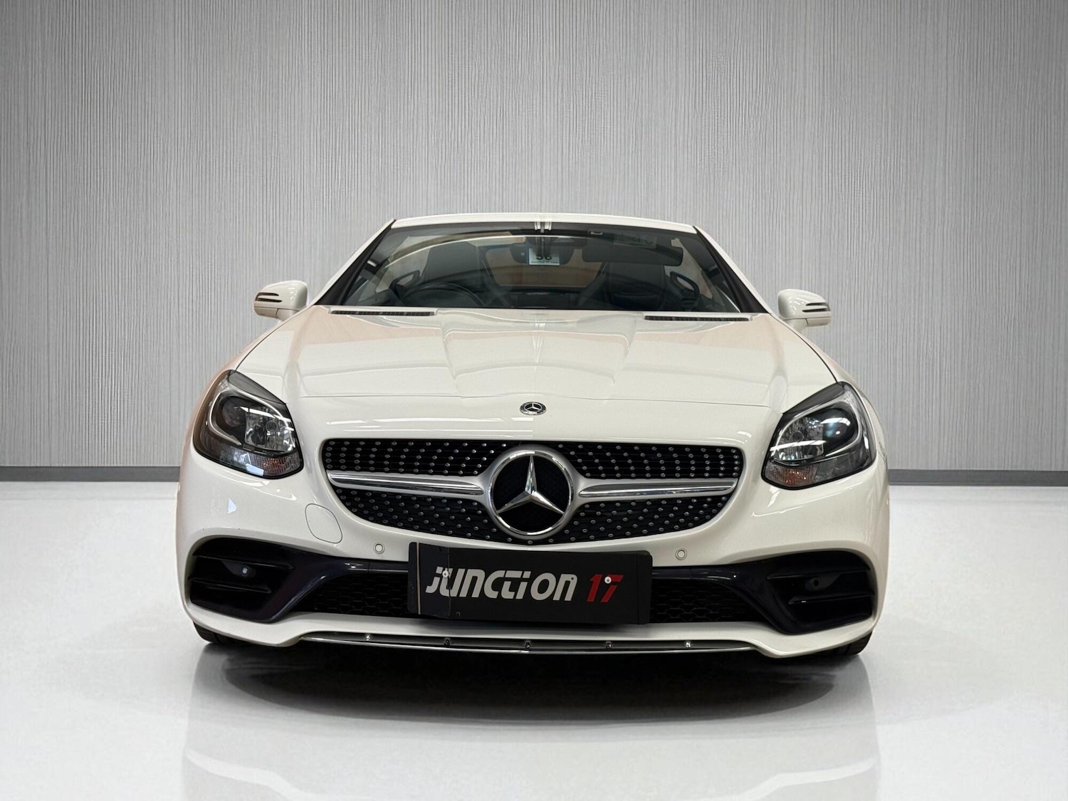 Used Mercedes-Benz SLC 2017 for sale - 76660478: Photo 4