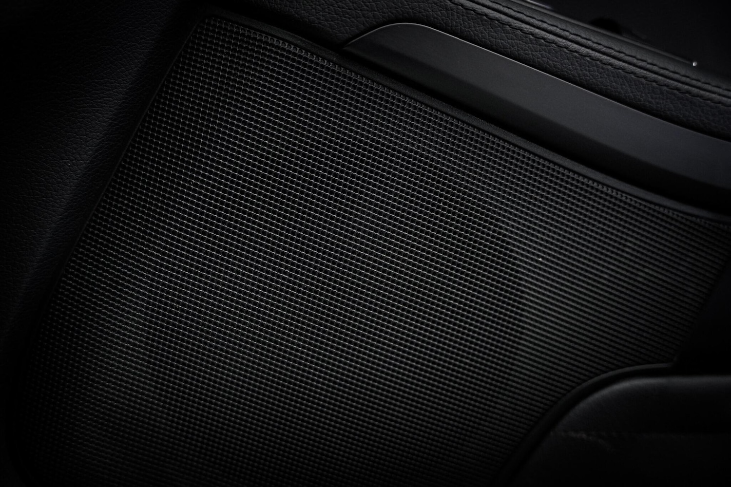 Used Mercedes-Benz SLC 2017 for sale - 76660478: Photo 46