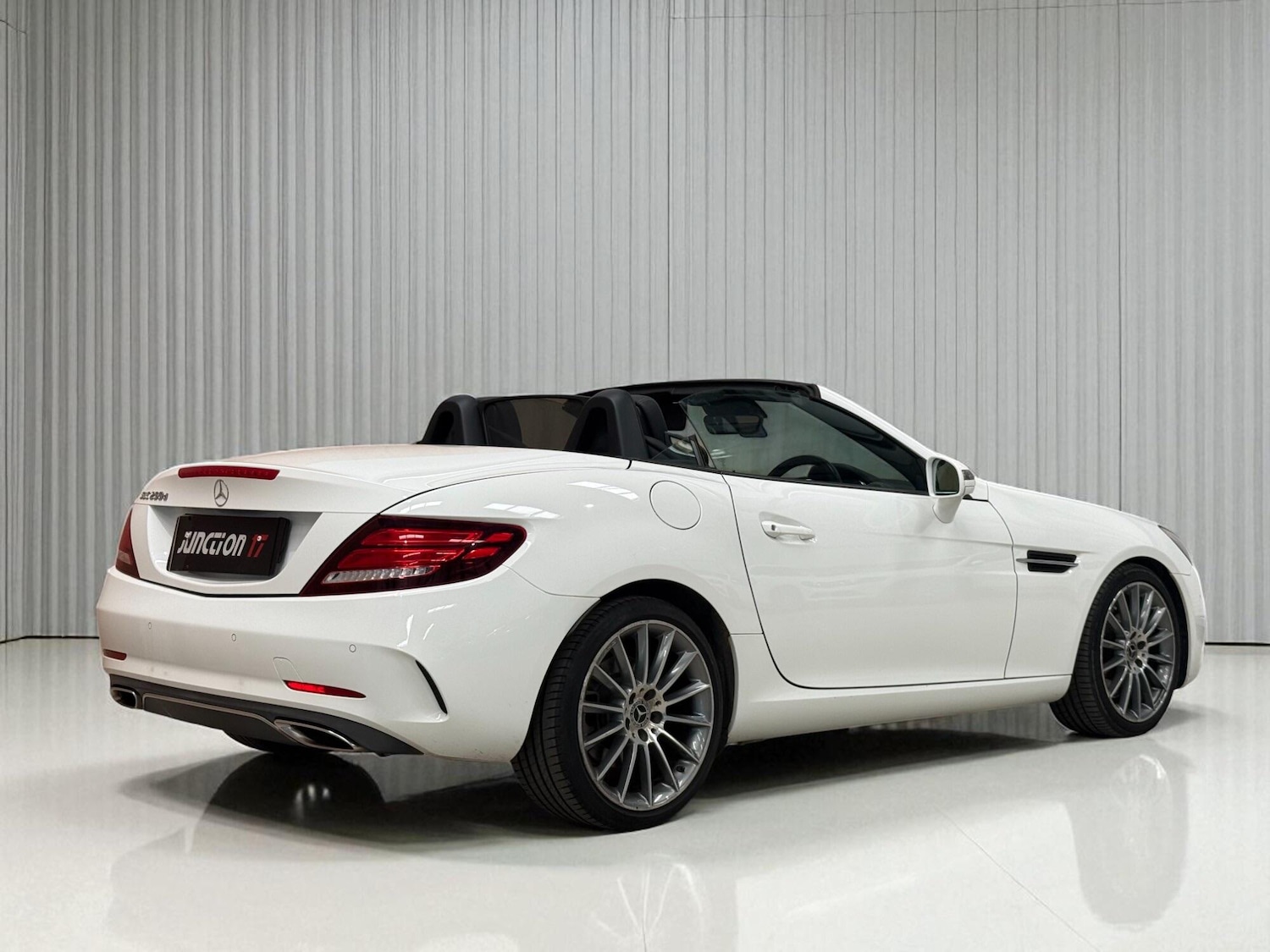 Used Mercedes-Benz SLC 2017 for sale - 76660478: Photo 9