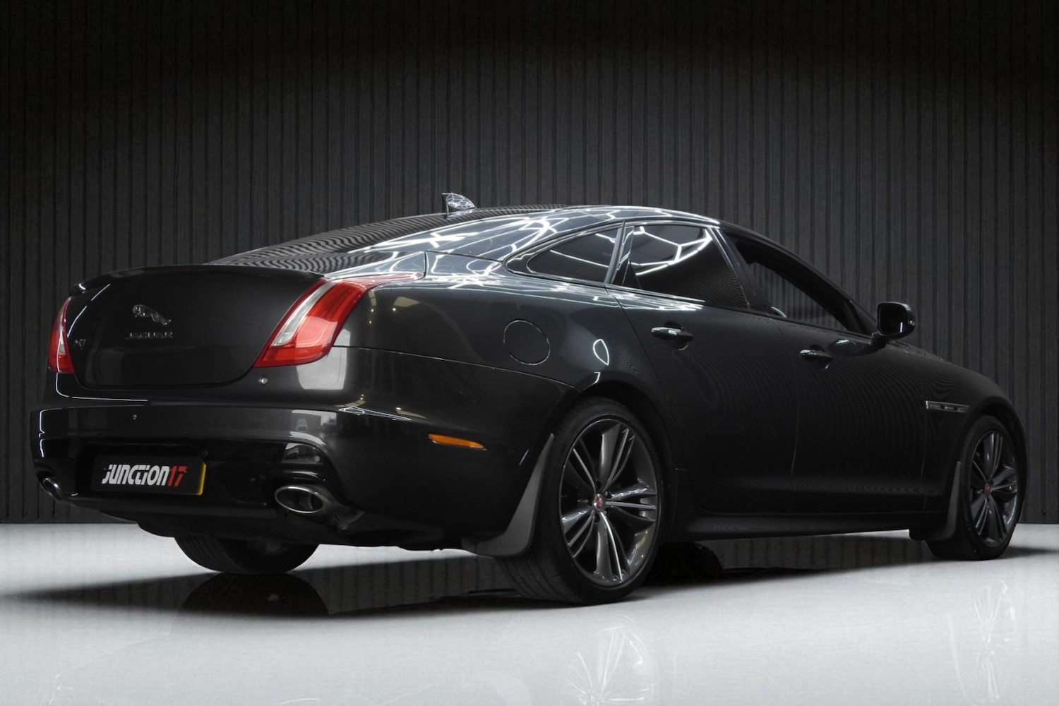 Used Jaguar XJ 2018 for sale - 76660417: Photo 10