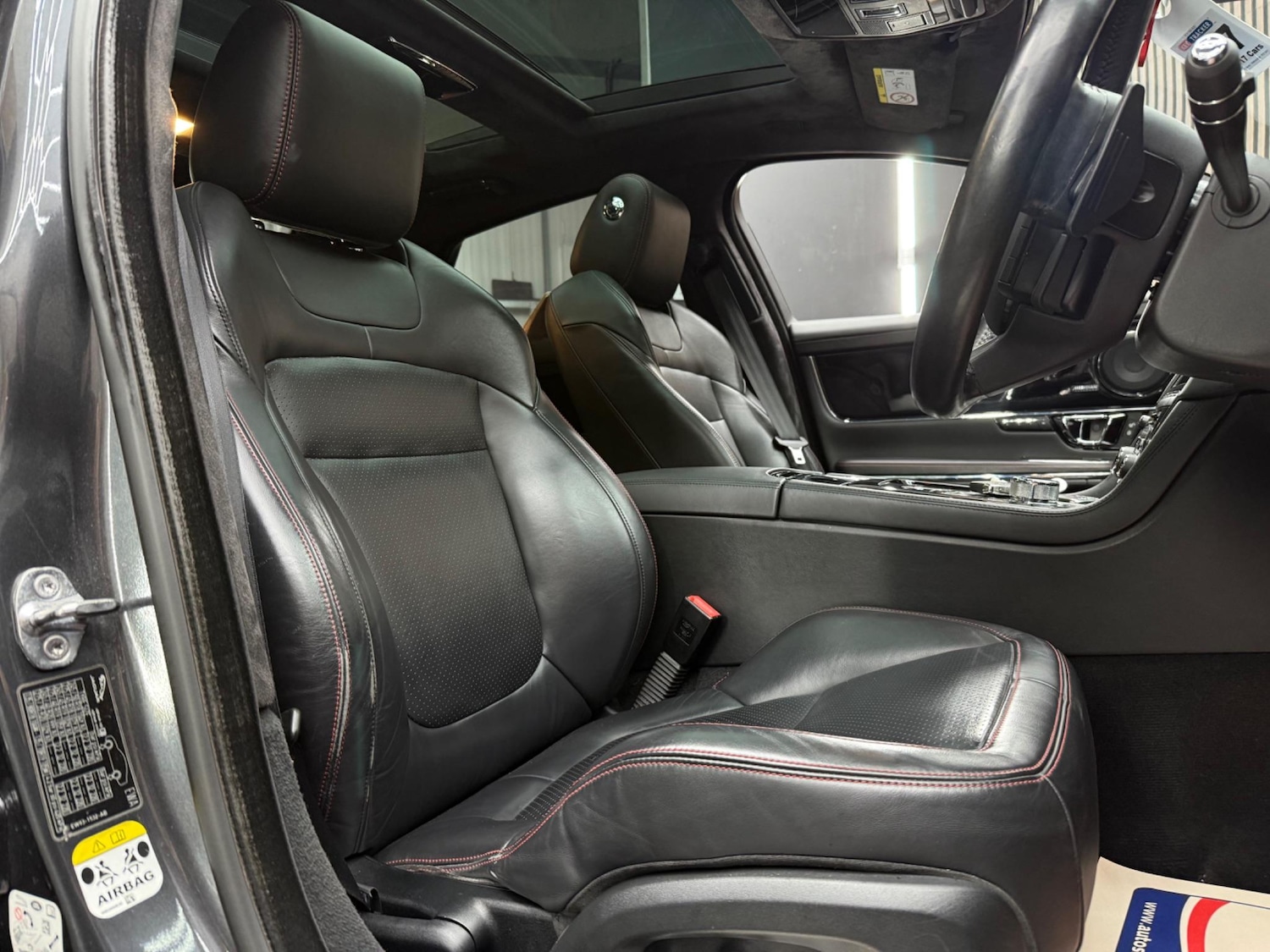 Used Jaguar XJ 2018 for sale - 76660417: Photo 20