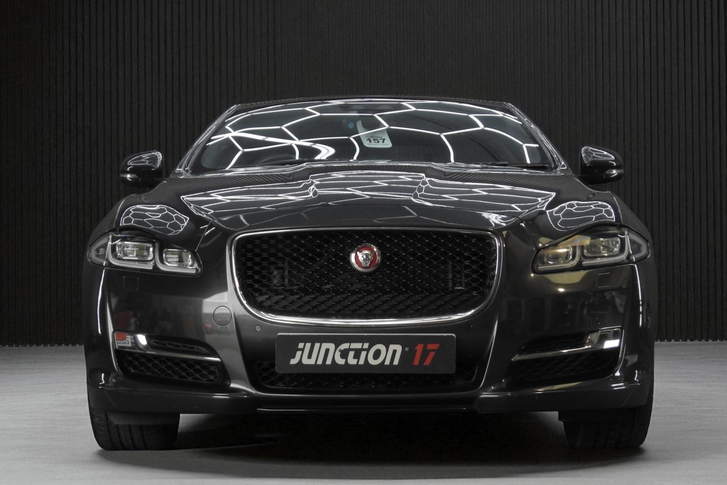 Used Jaguar XJ 2018 for sale - 76660417: Photo 4