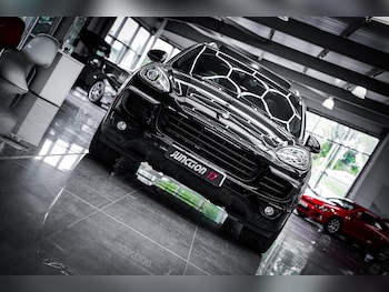 Used Porsche Cayenne 2015 for sale - 78231544: Photo