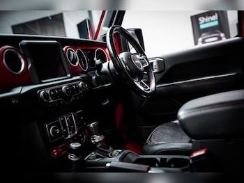 Used Jeep Wrangler 2021 for sale - 77484638: Photo