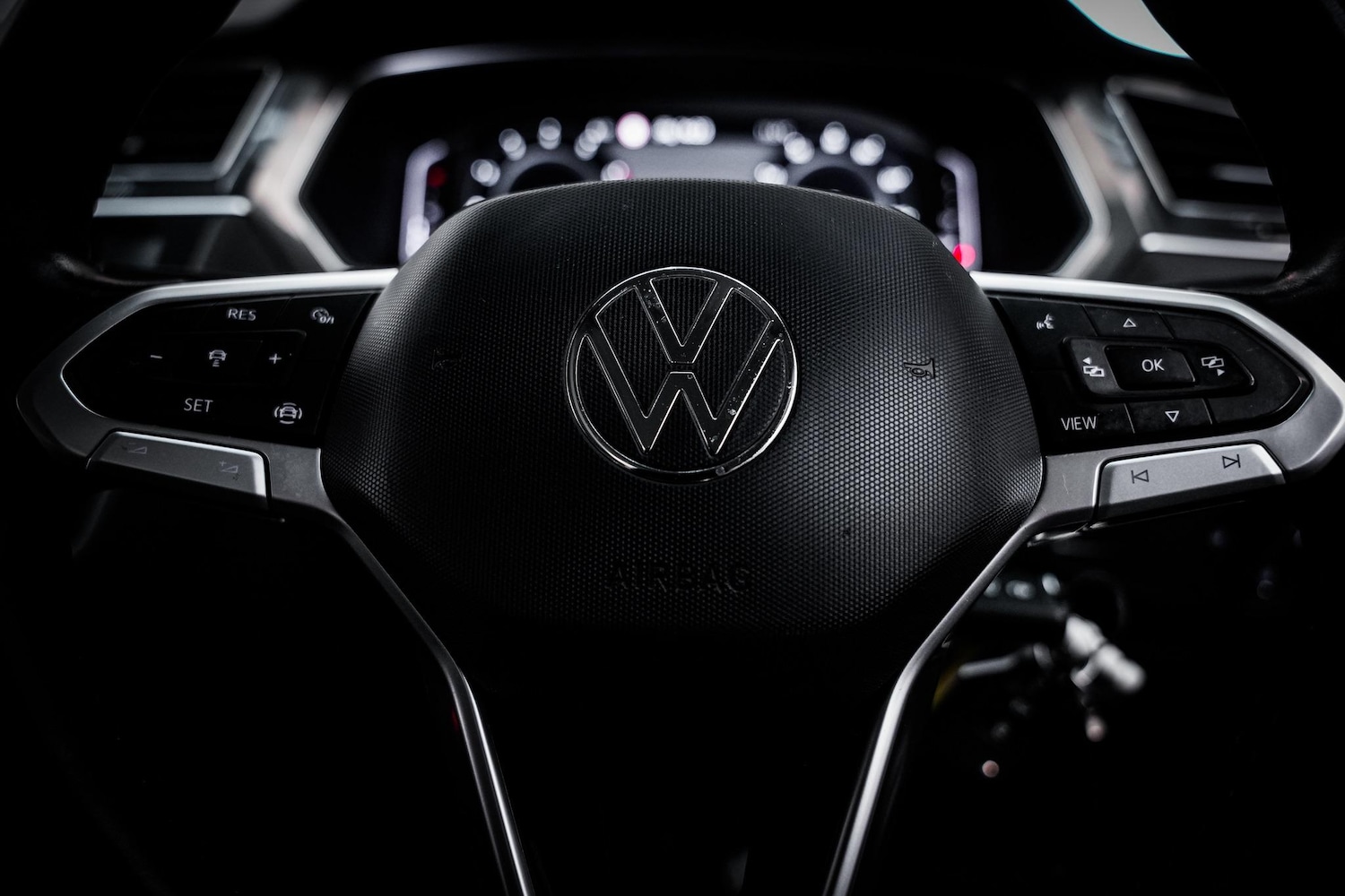 Used Volkswagen Tiguan Allspace 2023 for sale - 76660506: Photo 35