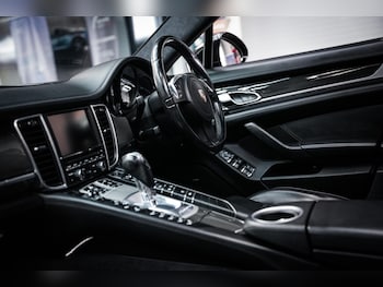 Used Porsche Panamera 2016 for sale - 79484099: Photo