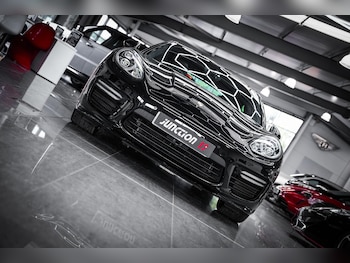 Used Porsche Panamera 2016 for sale - 79484099: Photo