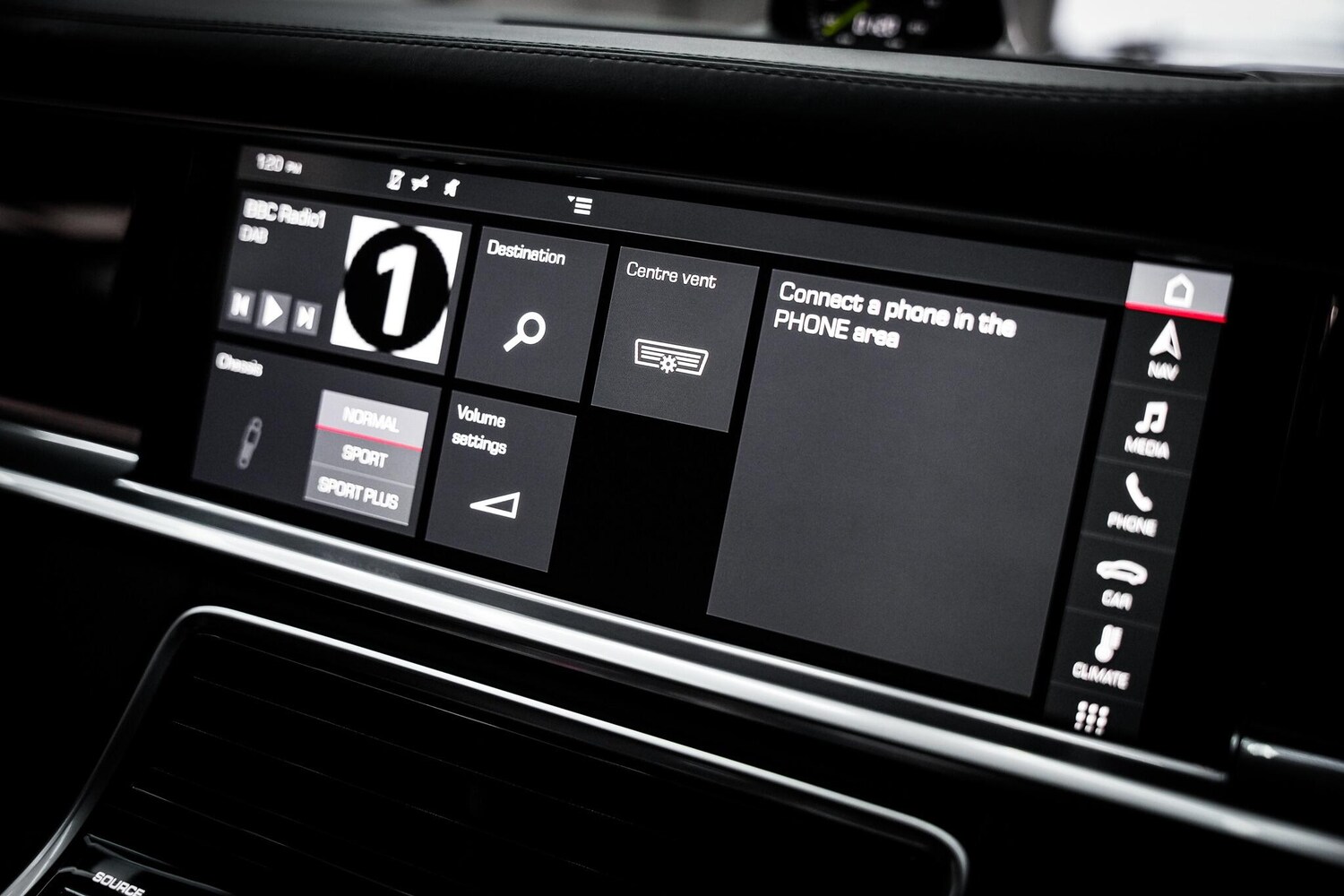 Used Porsche Panamera 2017 for sale - 77637404: Photo 43