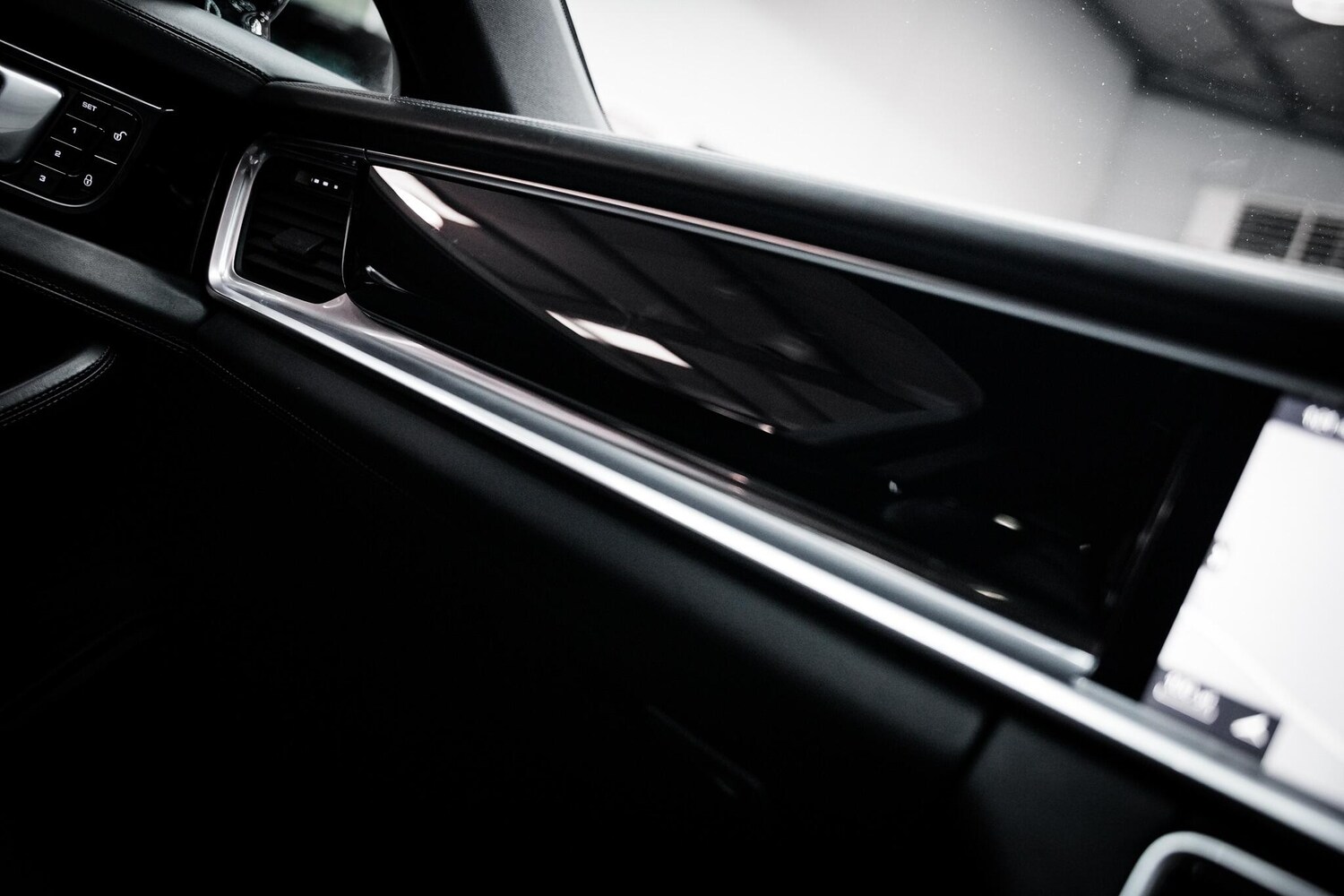 Used Porsche Panamera 2017 for sale - 77637404: Photo 50