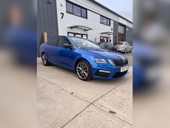 2019 (19) - 2.0 TSI 245 vRS 5dr DSG [Black Pack]