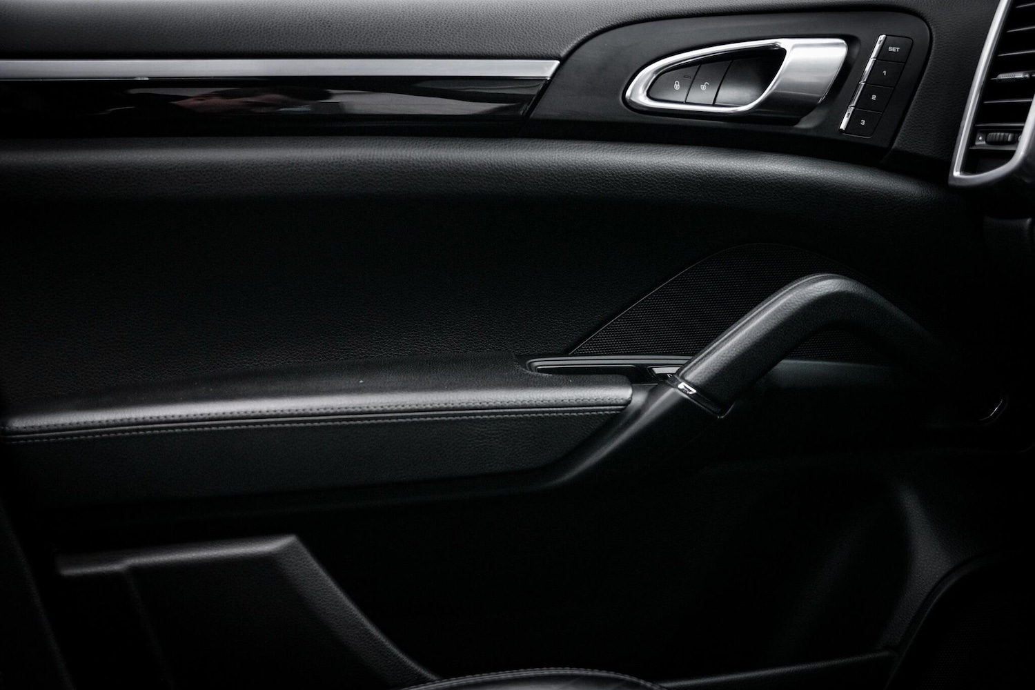 Used Porsche Cayenne 2017 for sale - 78006510: Photo 51