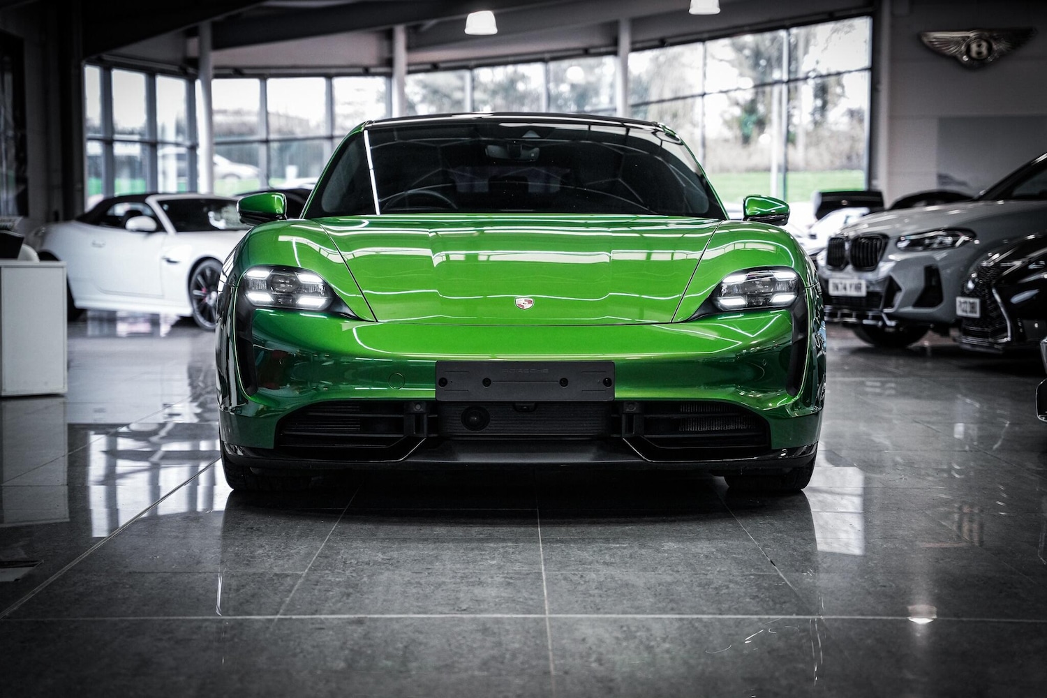 Used Porsche Taycan 2020 for sale - 77586567: Photo 12