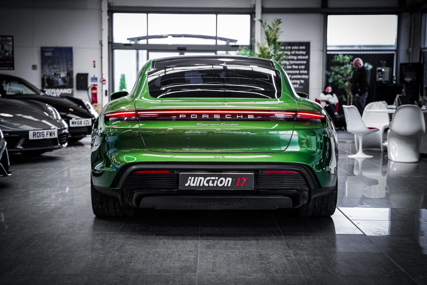 Used Porsche Taycan 2020 for sale - 77586567: Photo 15