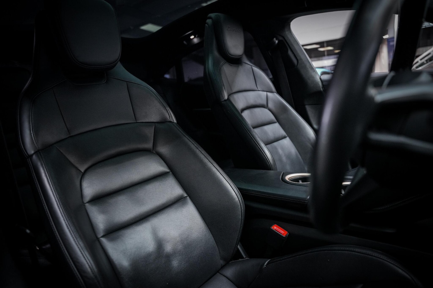 Used Porsche Taycan 2020 for sale - 77586567: Photo 18