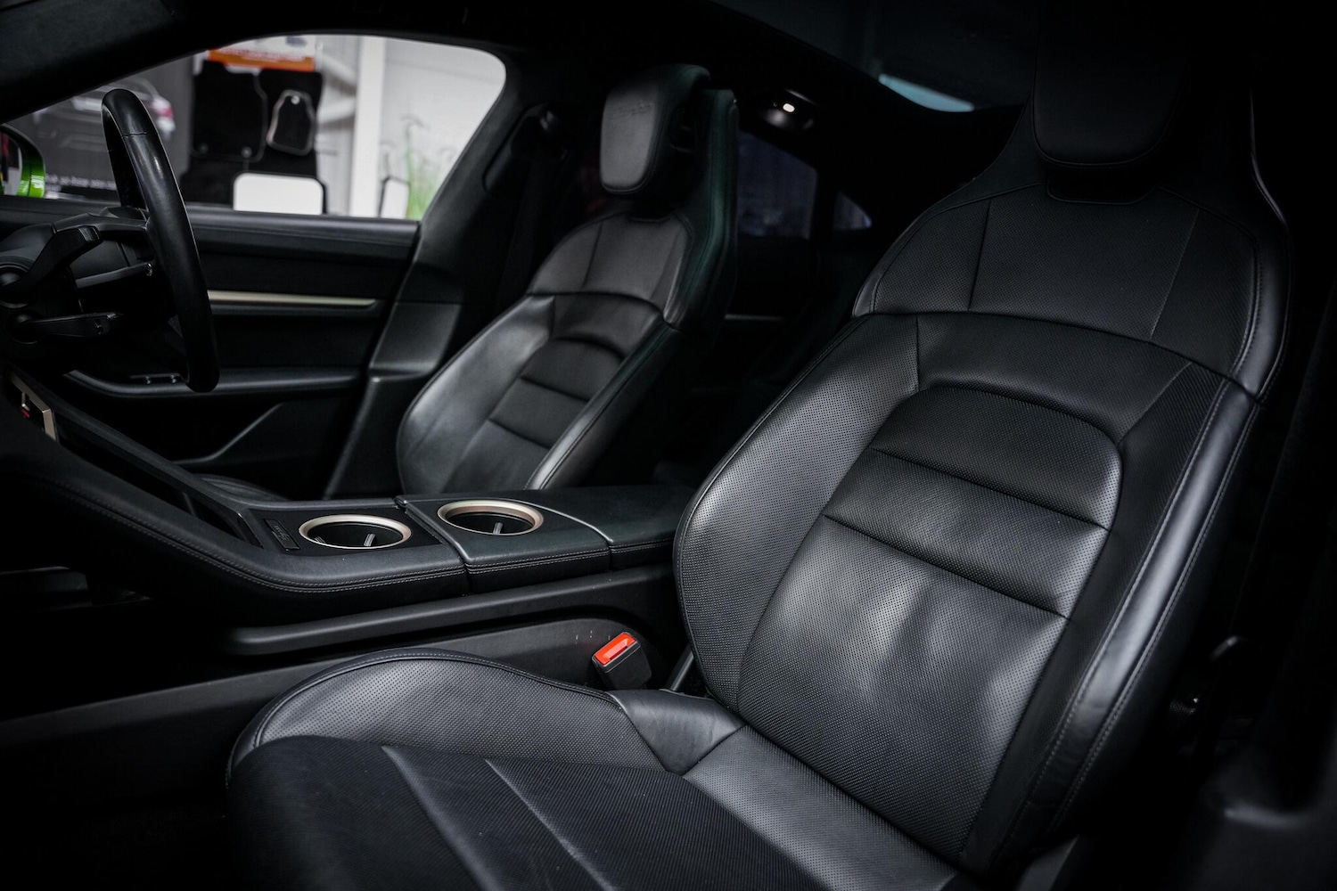 Used Porsche Taycan 2020 for sale - 77586567: Photo 24