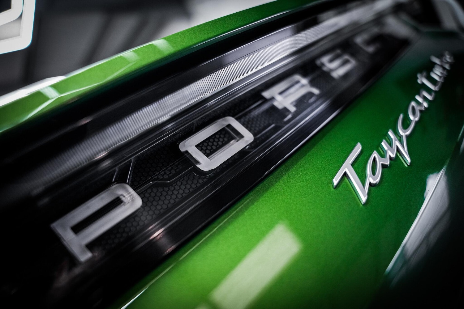 Used Porsche Taycan 2020 for sale - 77586567: Photo 38