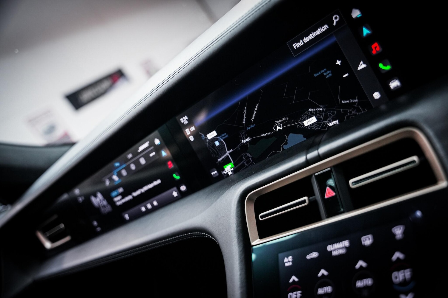 Used Porsche Taycan 2020 for sale - 77586567: Photo 44