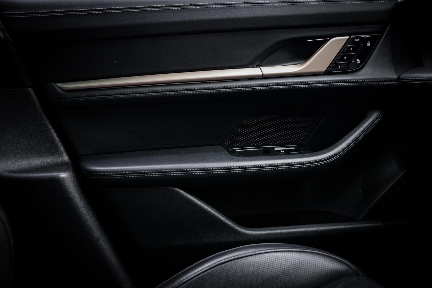 Used Porsche Taycan 2020 for sale - 77586567: Photo 46