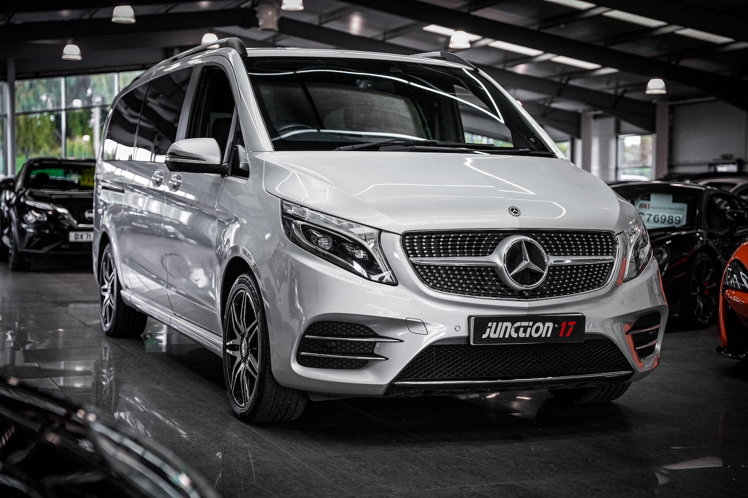 Used Mercedes-Benz V-Class 2020 for sale - 76660487: Photo 13