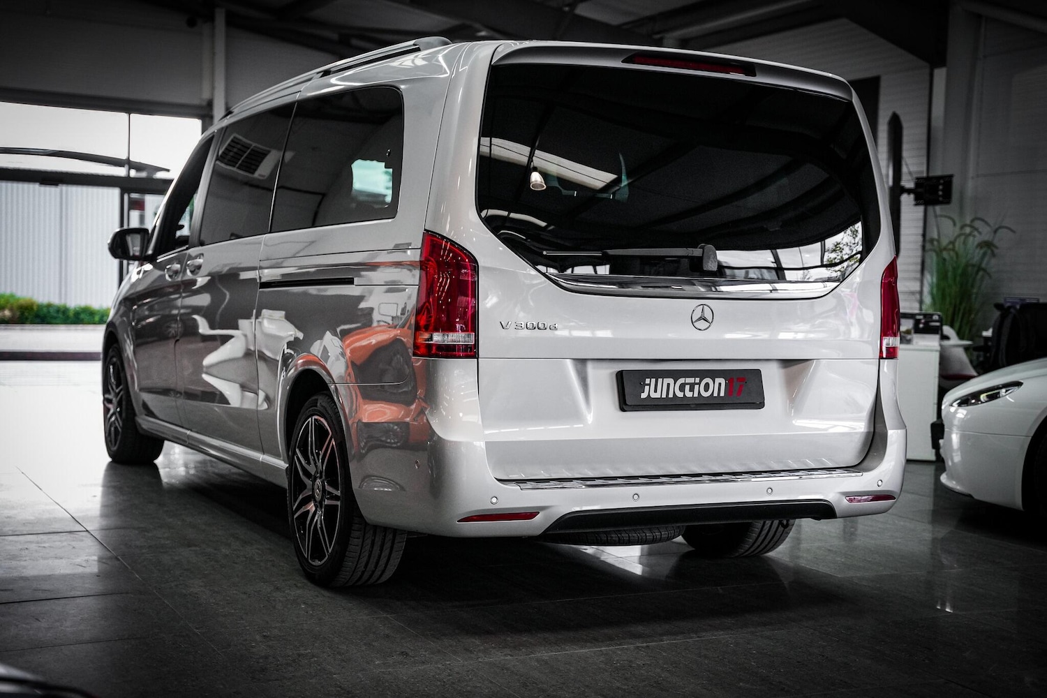 Used Mercedes-Benz V-Class 2020 for sale - 76660487: Photo 16